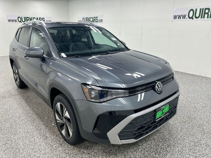 2025 Volkswagen Taos SE Oshkosh WI