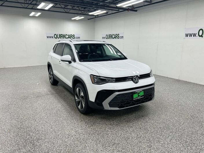 2025 Volkswagen Taos SE Oshkosh WI