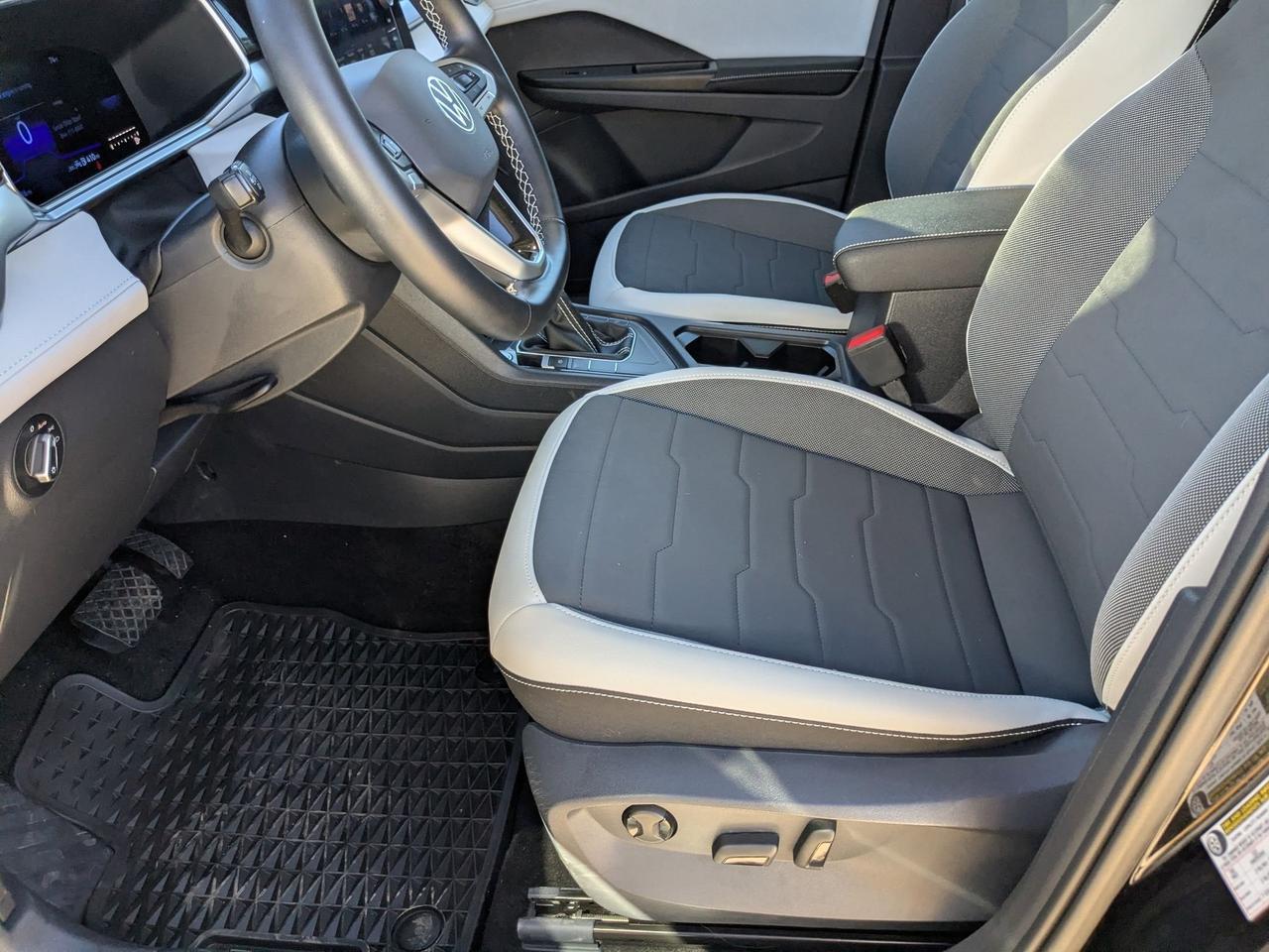 2025 Volkswagen Taos SE San Antonio TX