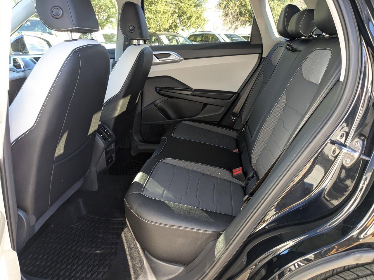 2025 Volkswagen Taos SE San Antonio TX