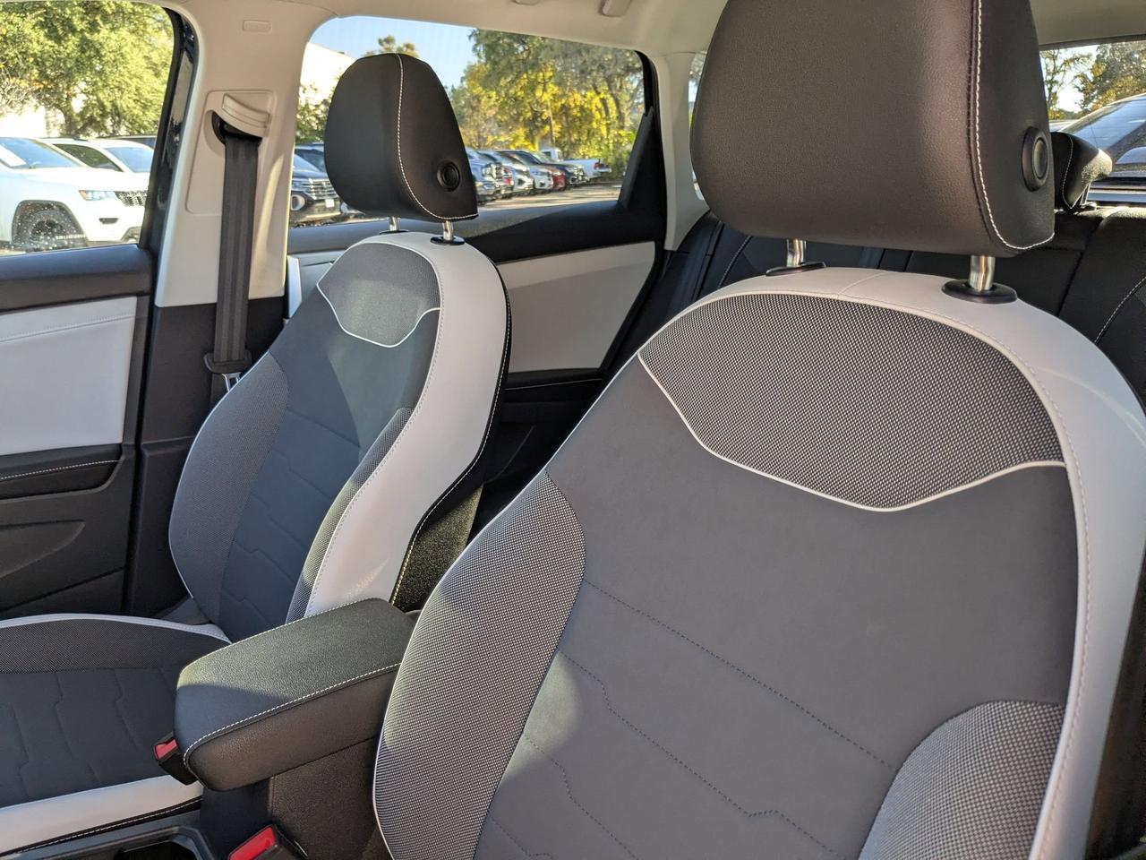 2025 Volkswagen Taos SE San Antonio TX