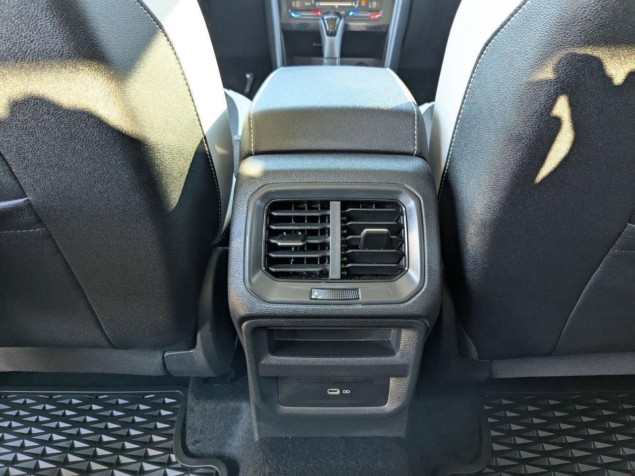 2025 Volkswagen Taos SE San Antonio TX