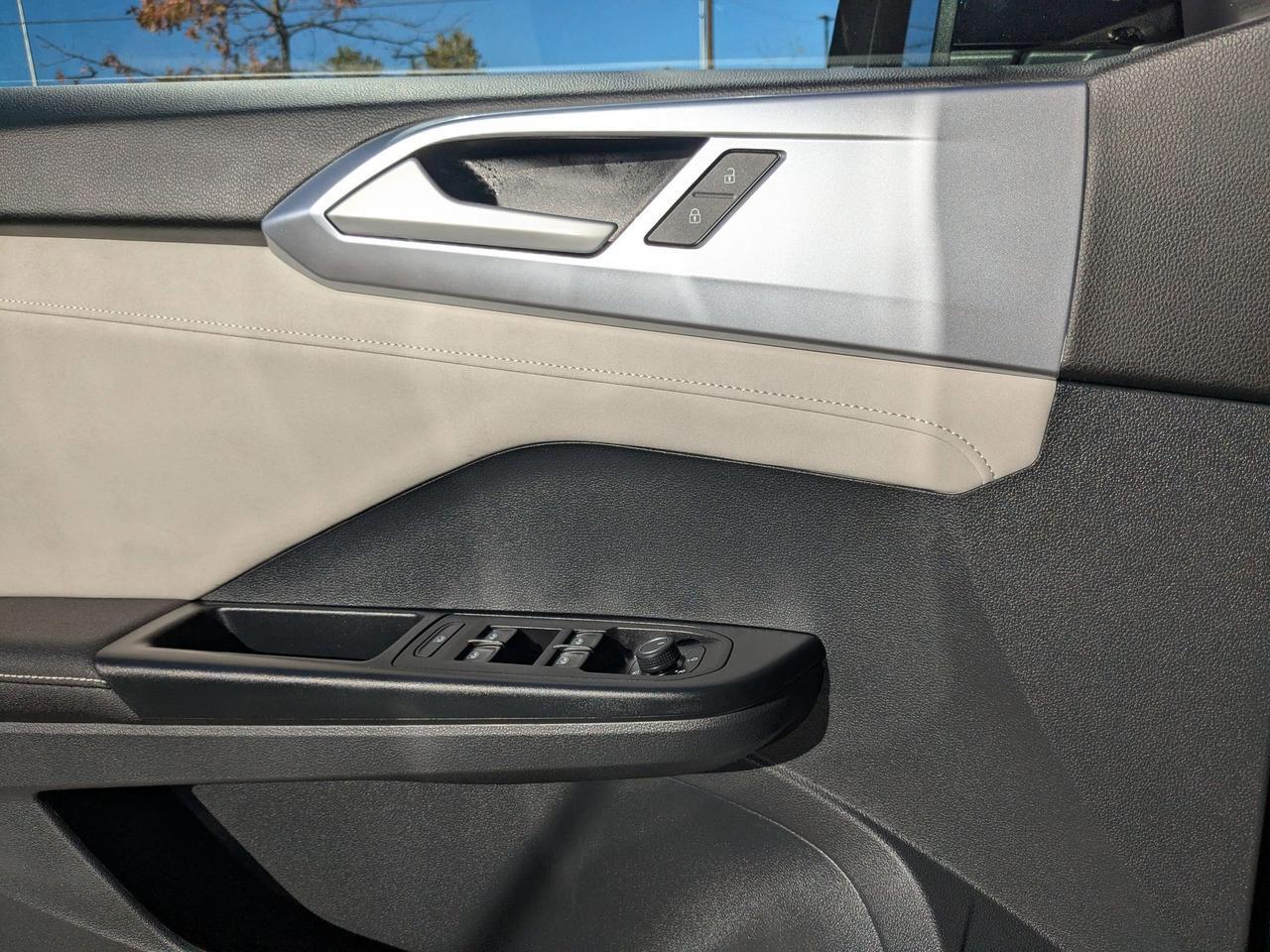 2025 Volkswagen Taos SE San Antonio TX