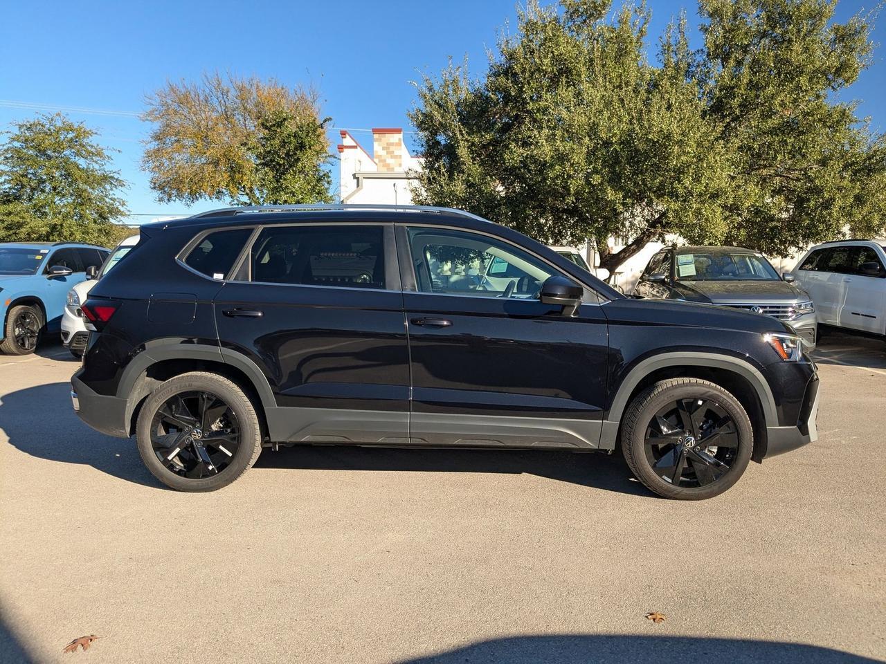 2025 Volkswagen Taos SE