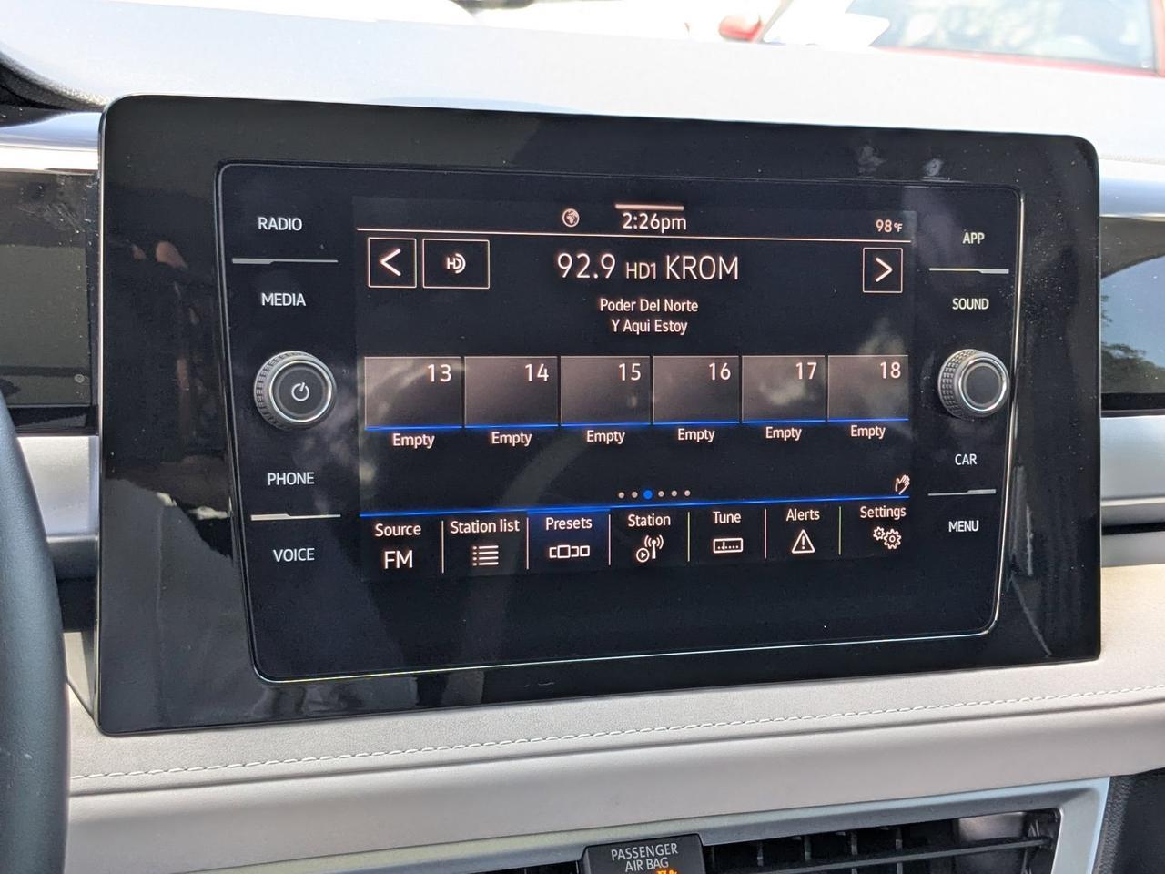 2025 Volkswagen Taos SE San Antonio TX