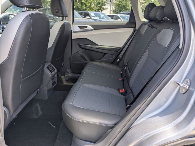 2025 Volkswagen Taos SE San Antonio TX