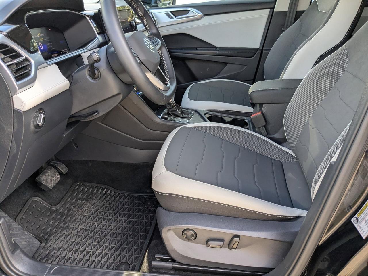 2025 Volkswagen Taos SE San Antonio TX