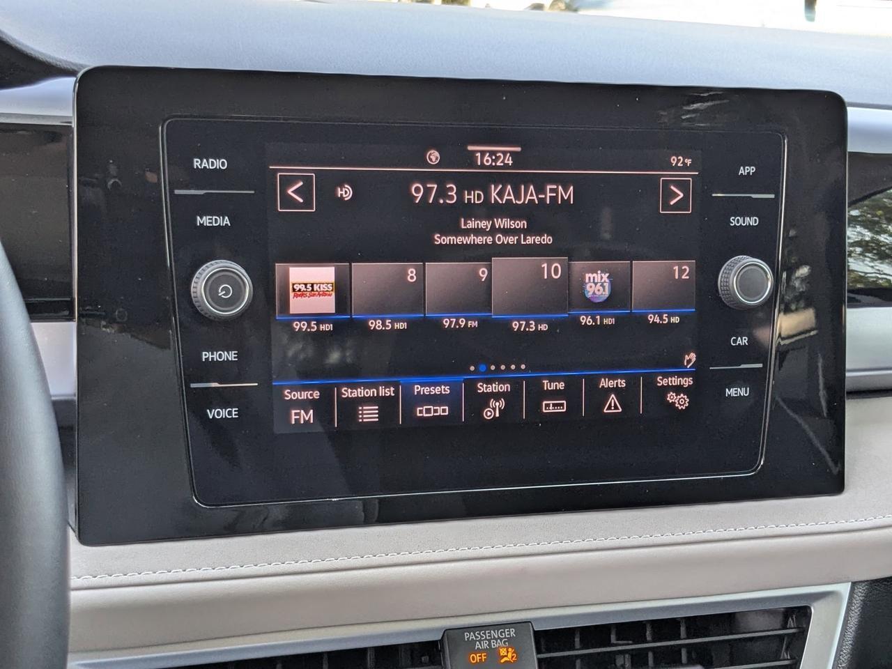 2025 Volkswagen Taos SE San Antonio TX