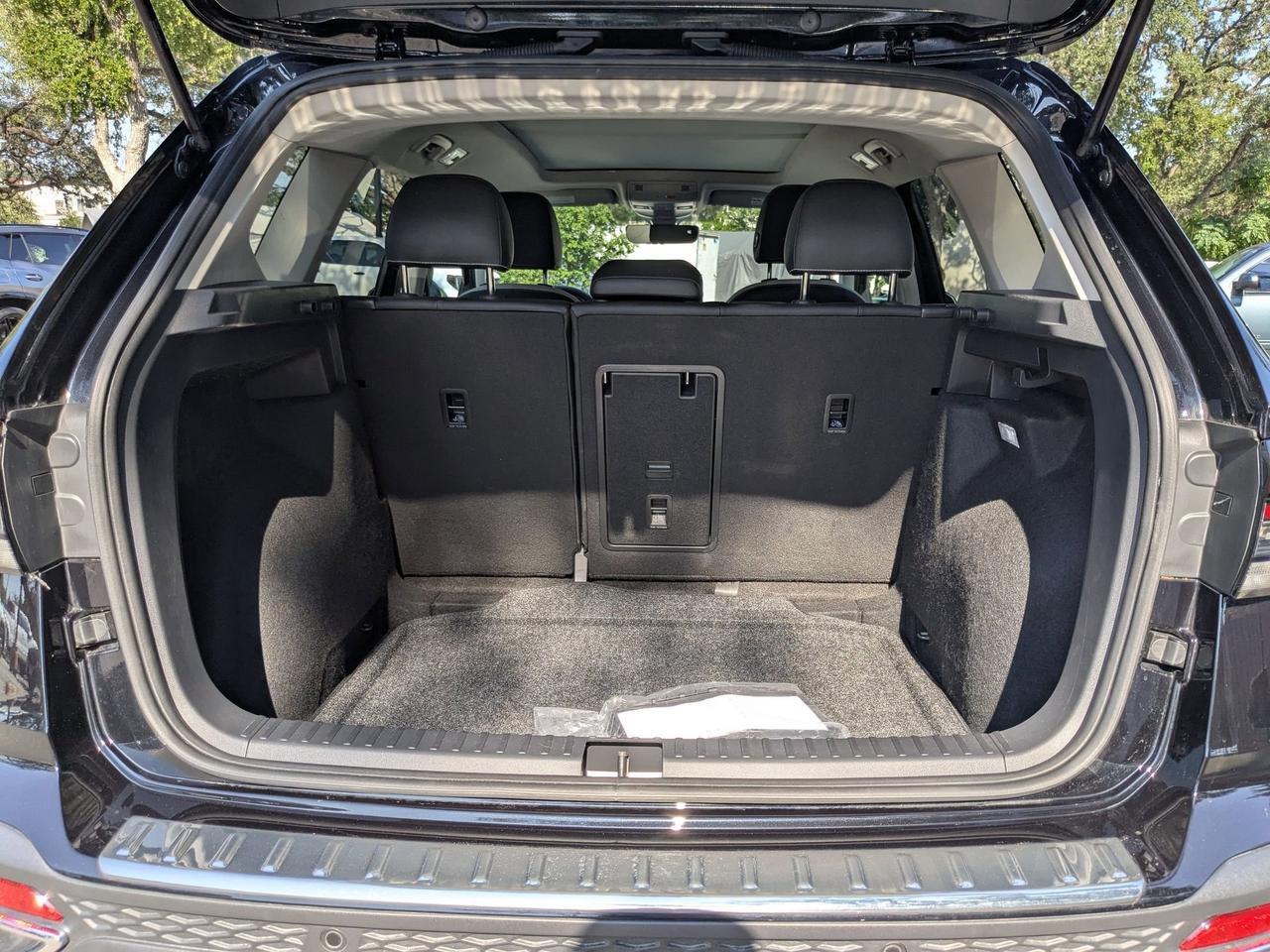 2025 Volkswagen Taos SE San Antonio TX