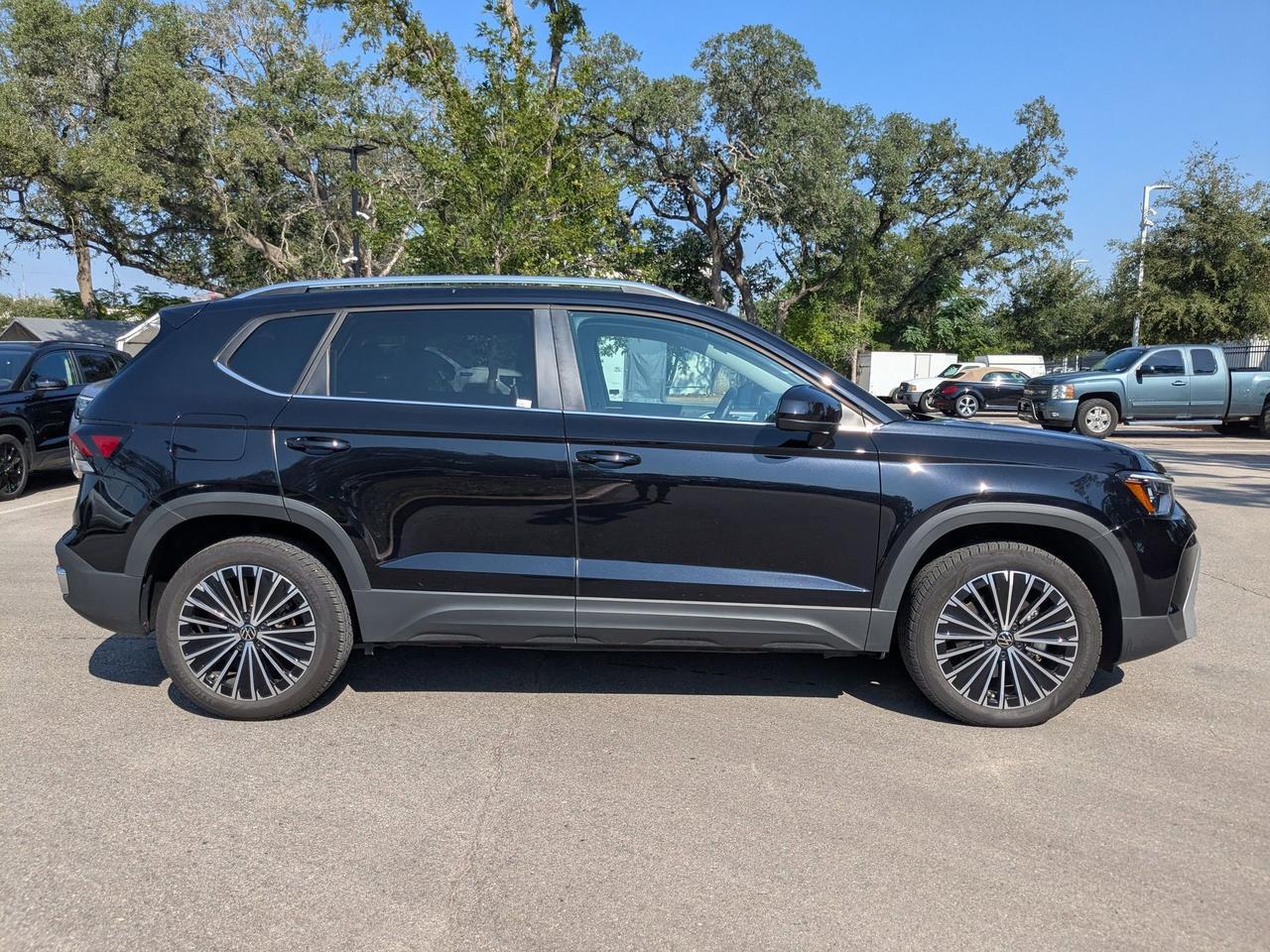 2025 Volkswagen Taos SE San Antonio TX