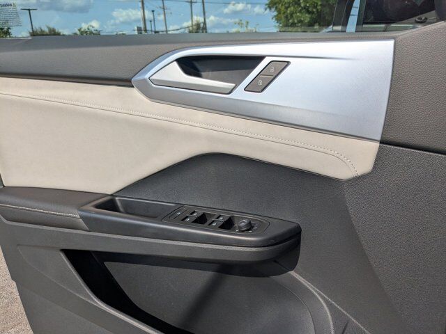 2025 Volkswagen Taos SE San Antonio TX