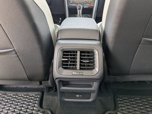 2025 Volkswagen Taos SE San Antonio TX