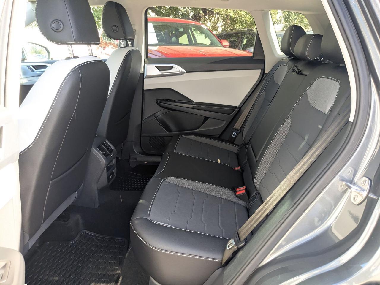 2025 Volkswagen Taos SE San Antonio TX