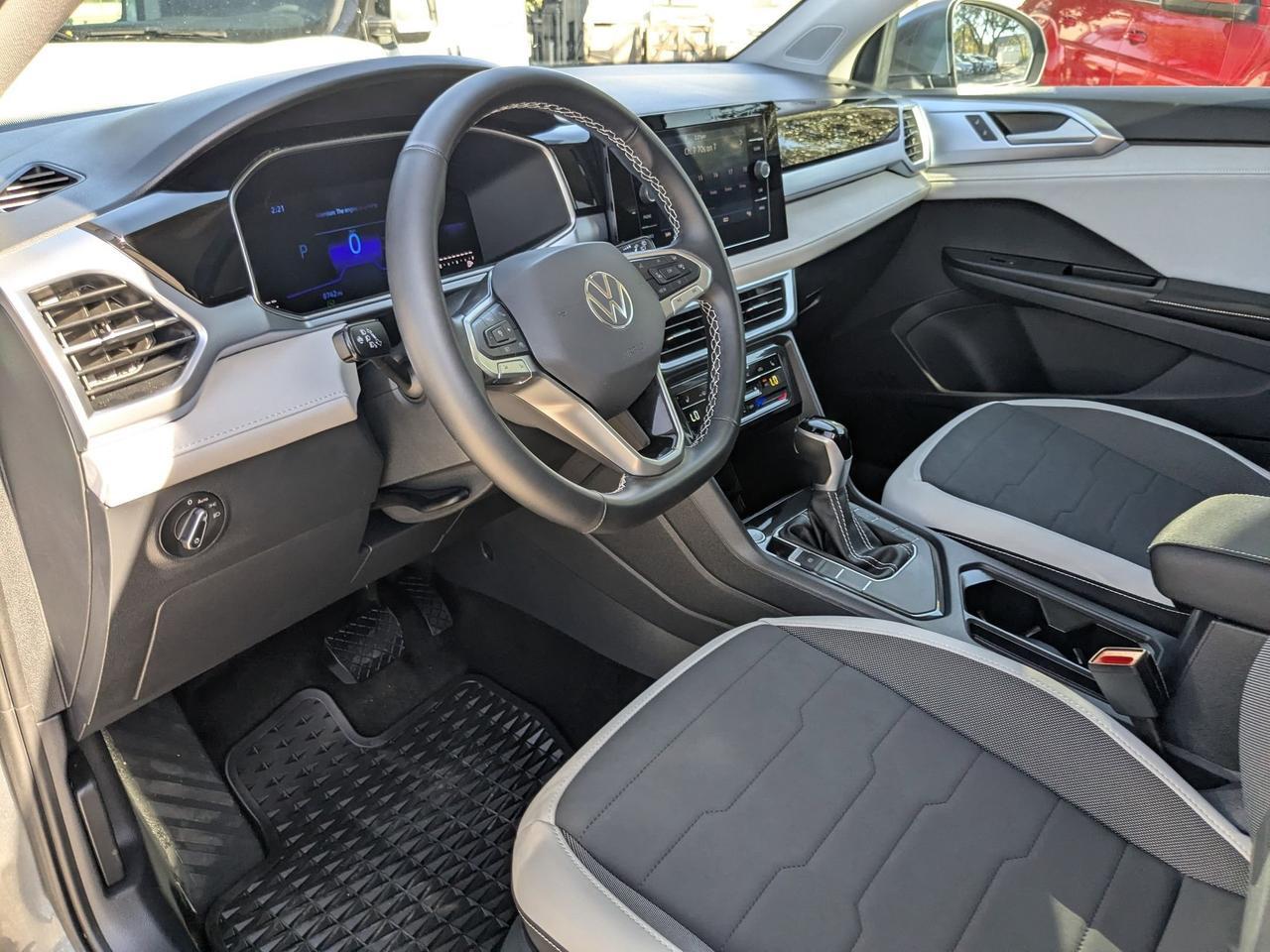 2025 Volkswagen Taos SE San Antonio TX