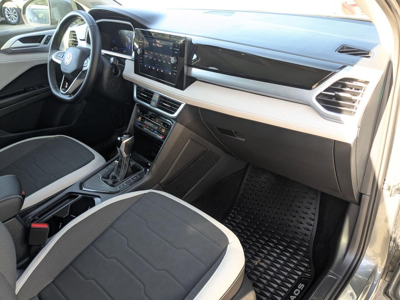 2025 Volkswagen Taos SE San Antonio TX