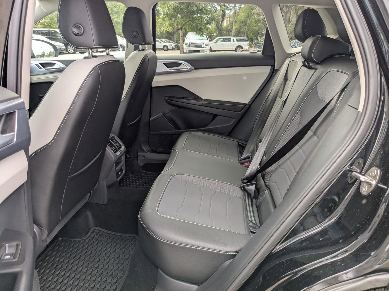 2025 Volkswagen Taos SE San Antonio TX