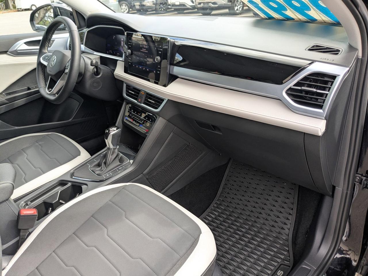 2025 Volkswagen Taos SE San Antonio TX