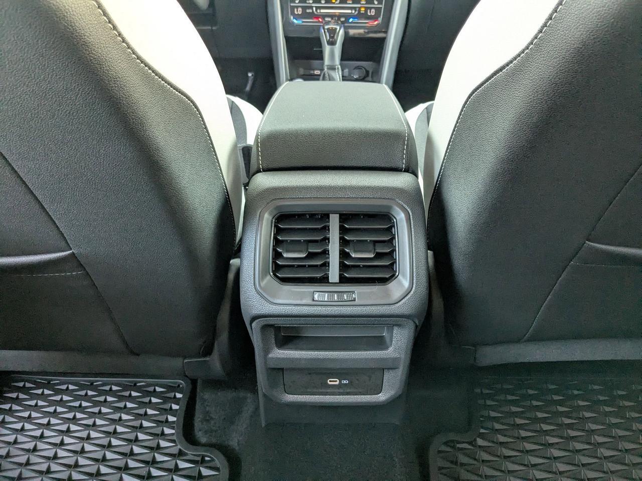 2025 Volkswagen Taos SE San Antonio TX