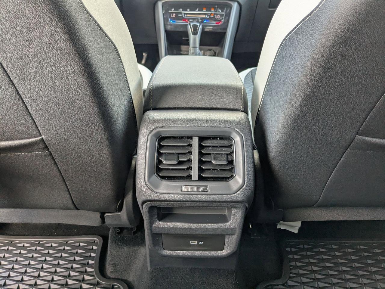 2025 Volkswagen Taos SE San Antonio TX
