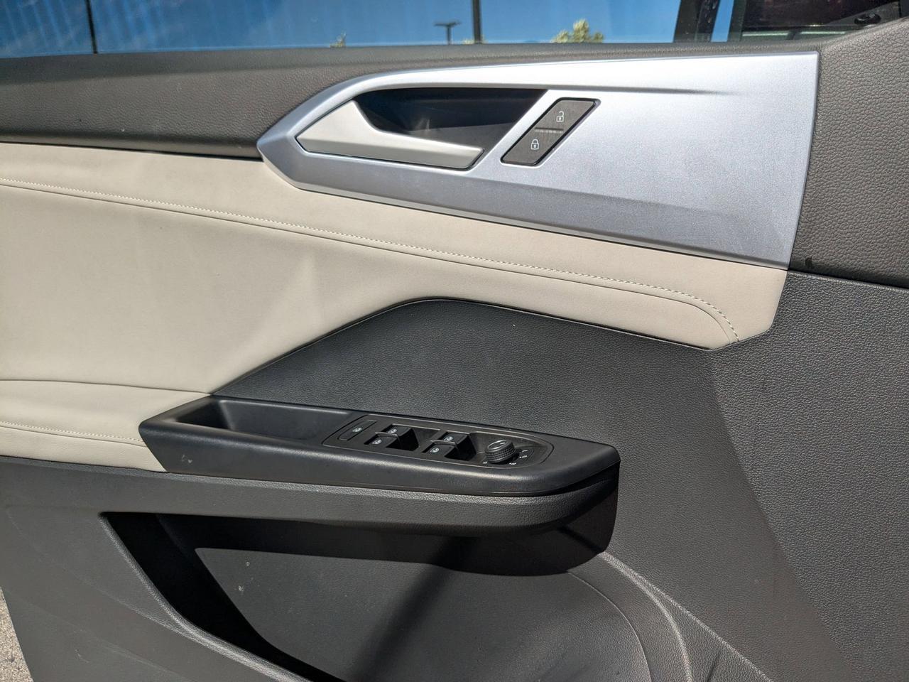 2025 Volkswagen Taos SE San Antonio TX