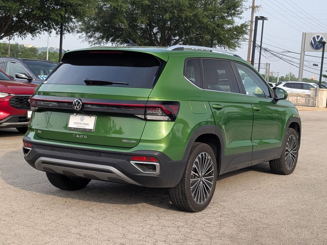 2025 Volkswagen Taos SE