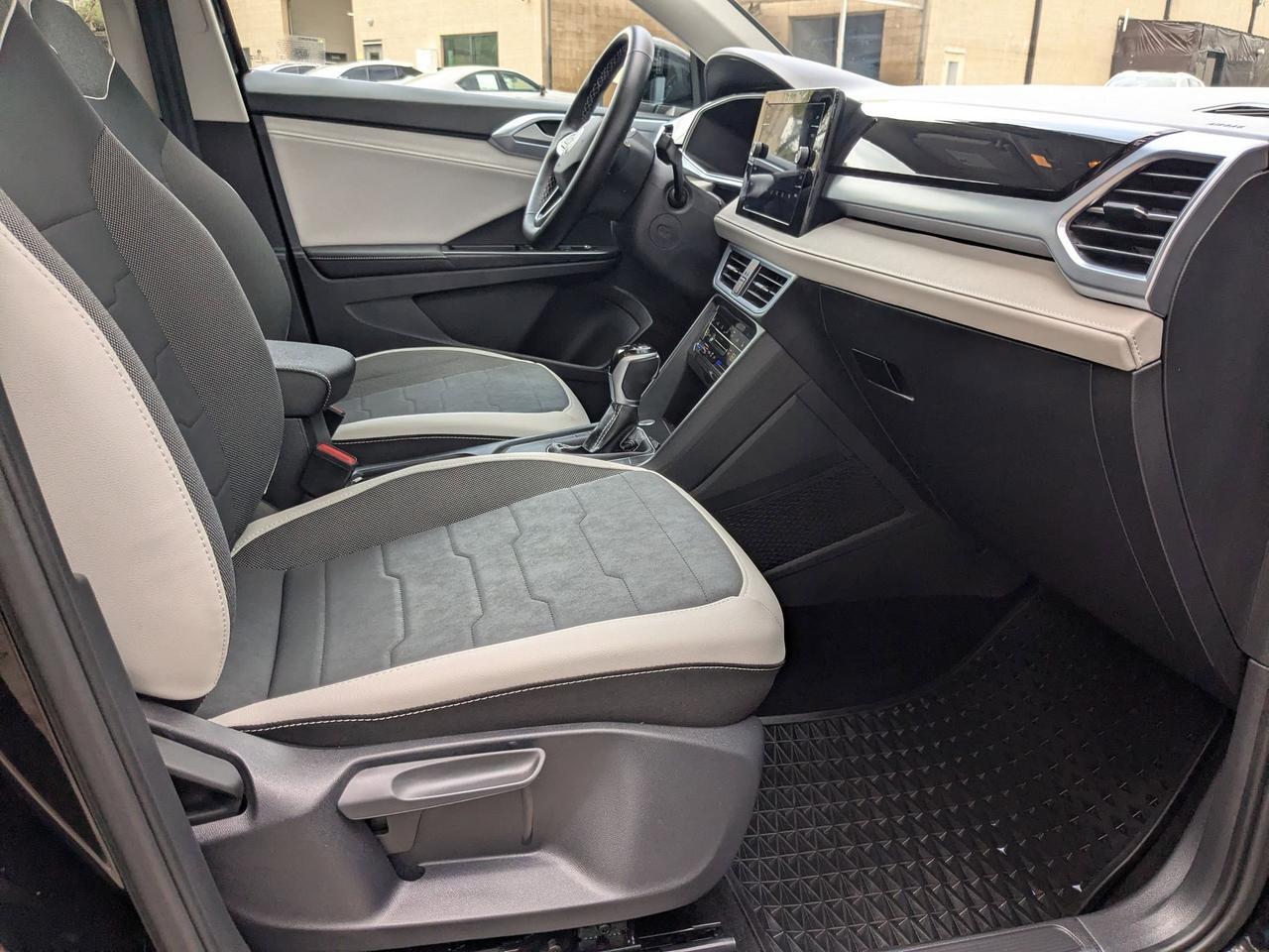 2025 Volkswagen Taos SE San Antonio TX