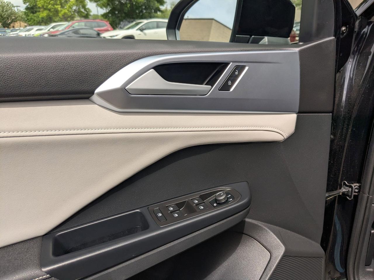 2025 Volkswagen Taos SE San Antonio TX