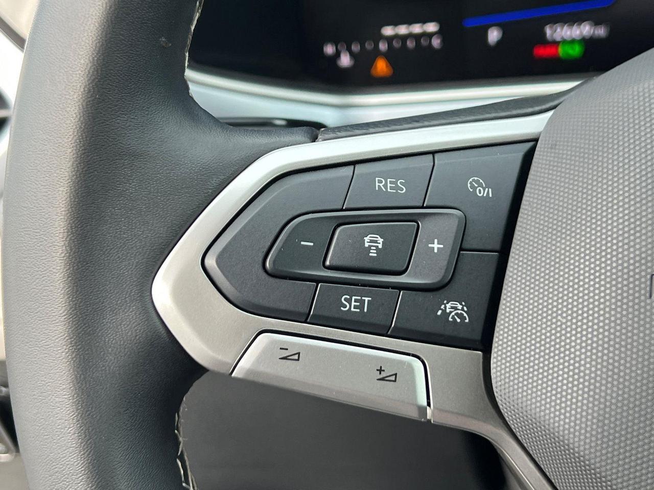 2025 Volkswagen Taos SE Hagerstown MD