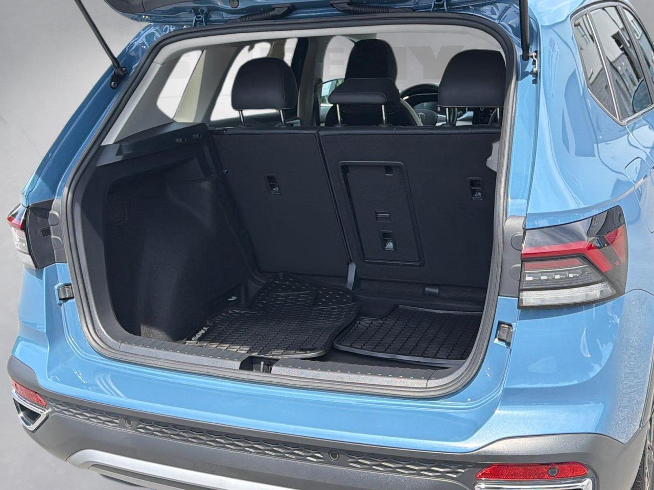 2025 Volkswagen Taos SE Hagerstown MD
