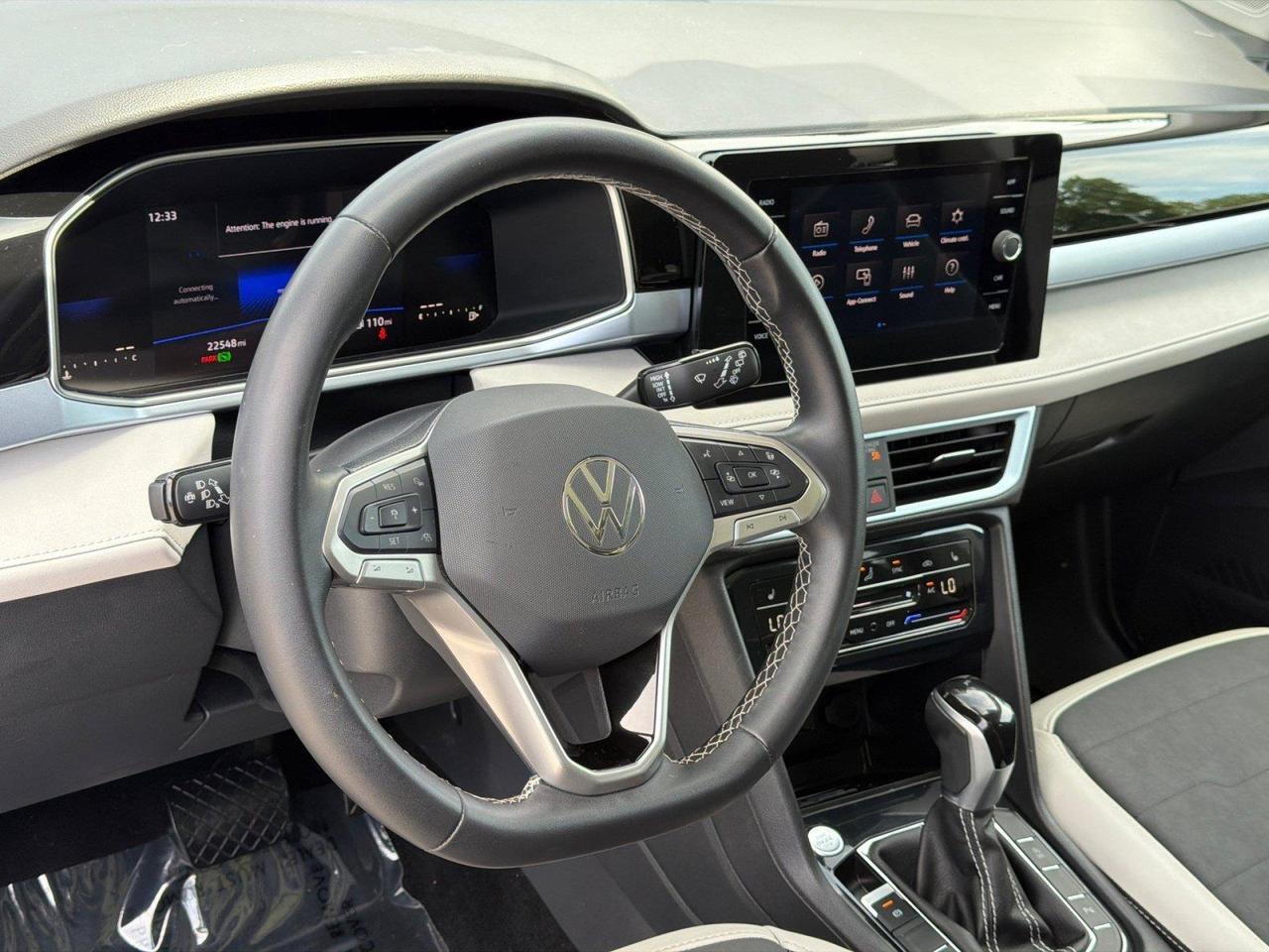 2025 Volkswagen Taos SE Hagerstown MD