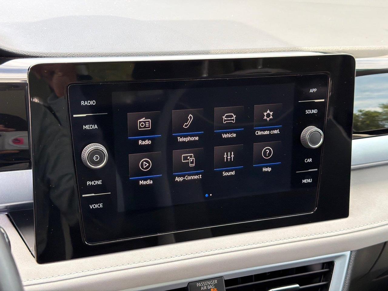 2025 Volkswagen Taos SE Hagerstown MD
