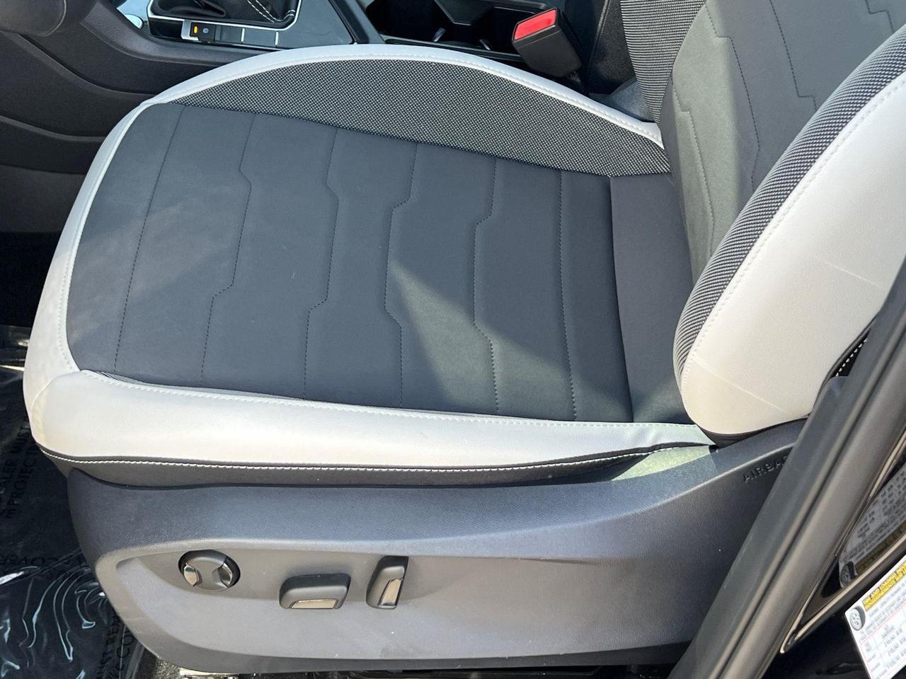 2025 Volkswagen Taos SE Hagerstown MD