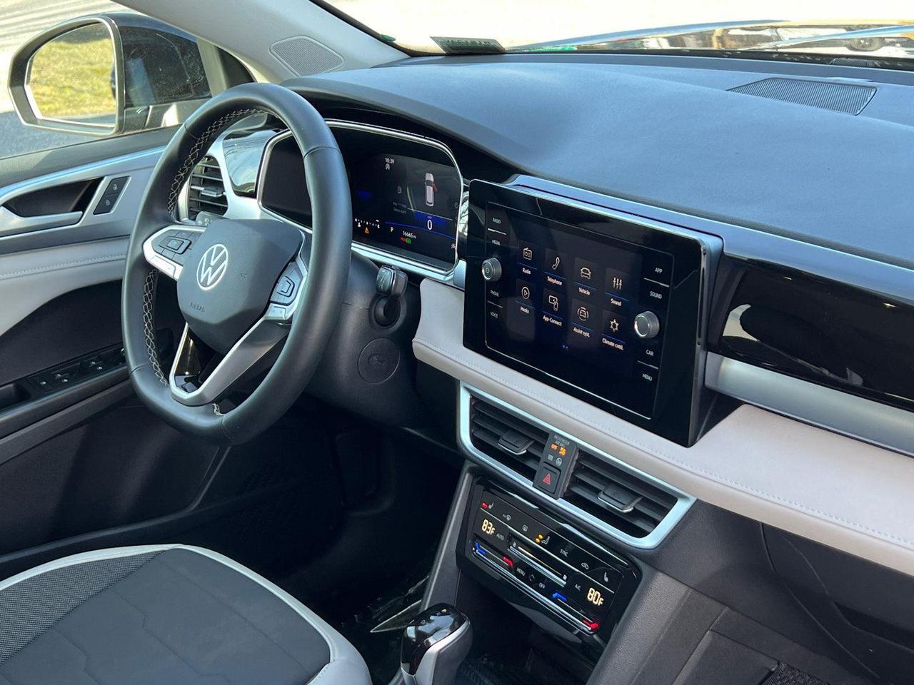 2025 Volkswagen Taos SE Hagerstown MD