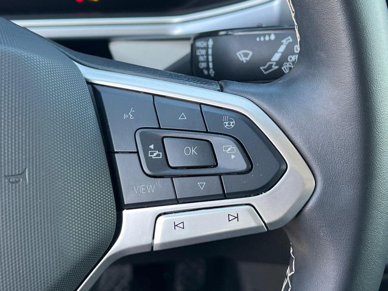 2025 Volkswagen Taos SE Hagerstown MD