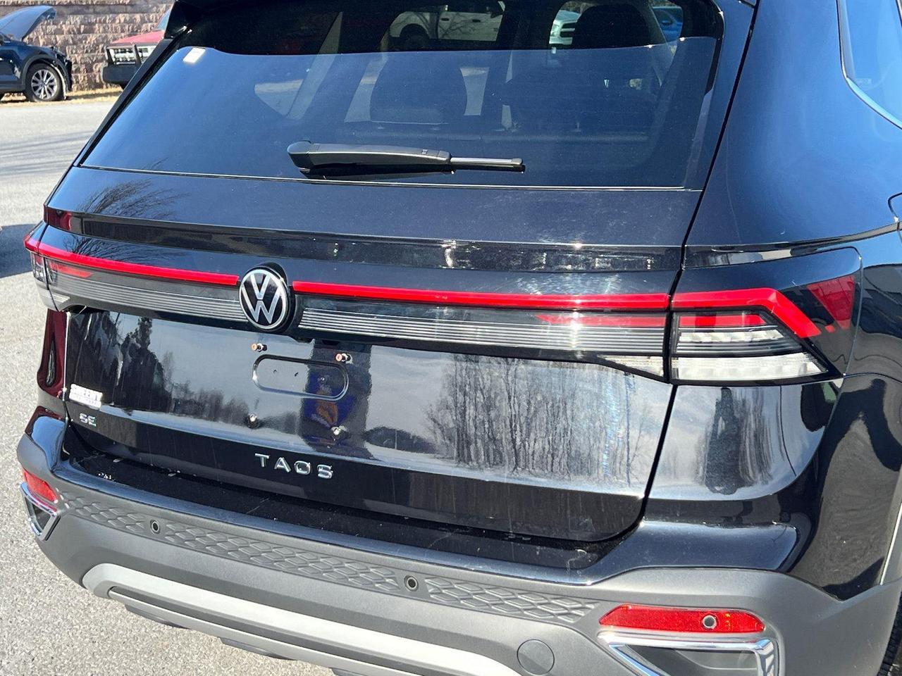 2025 Volkswagen Taos SE Hagerstown MD