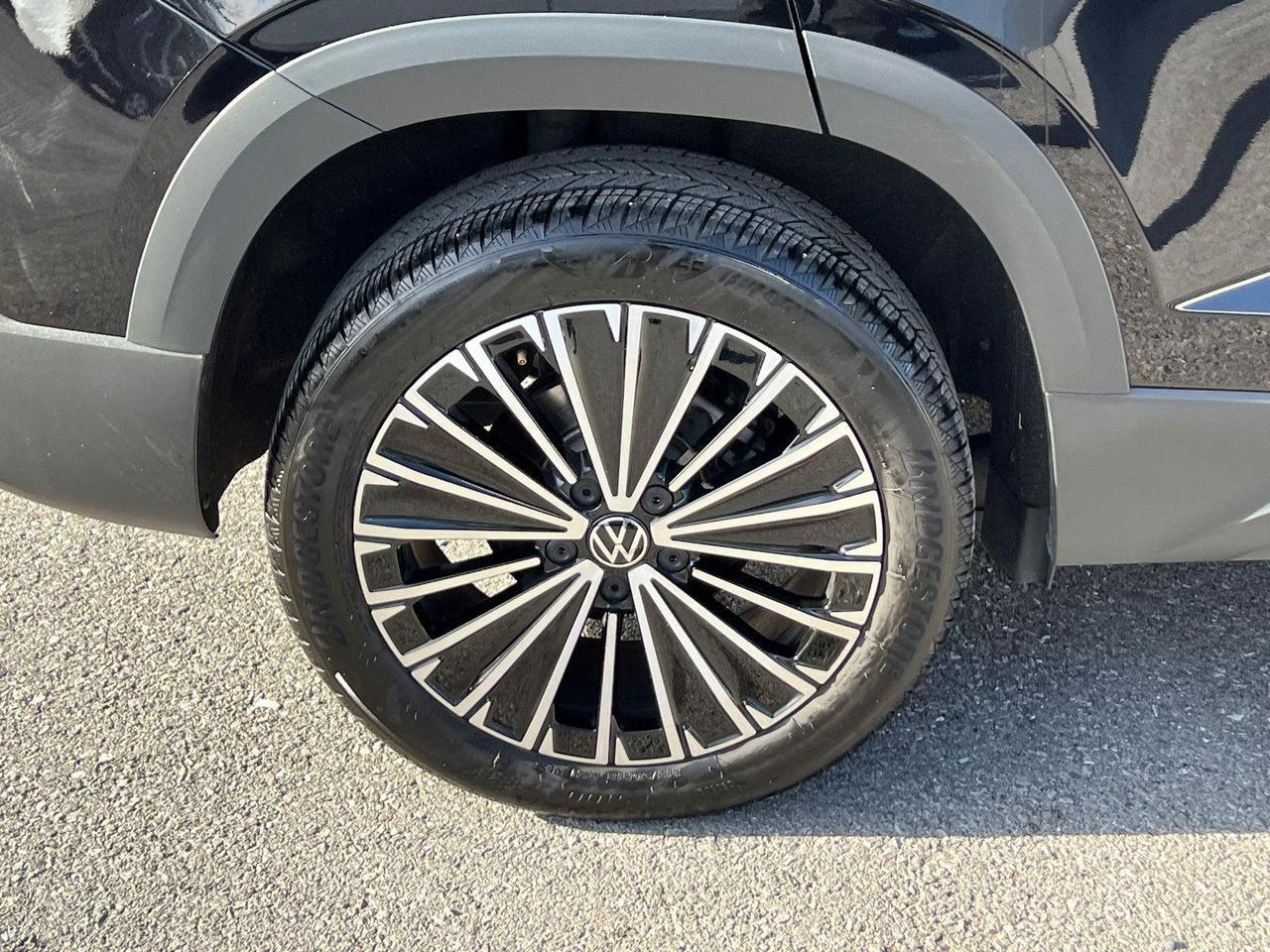 2025 Volkswagen Taos SE Hagerstown MD