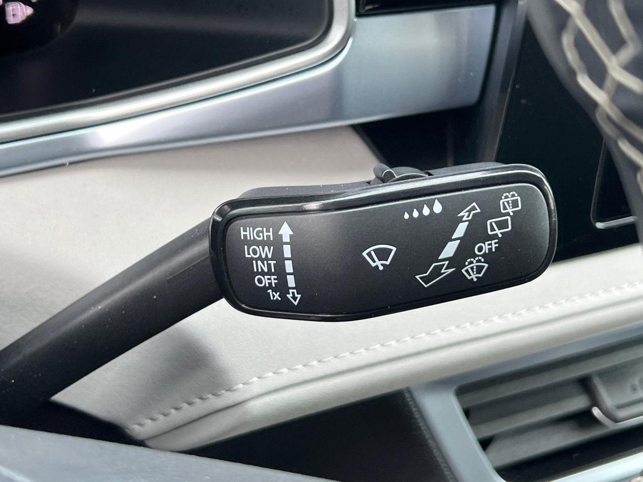 2025 Volkswagen Taos SE Hagerstown MD