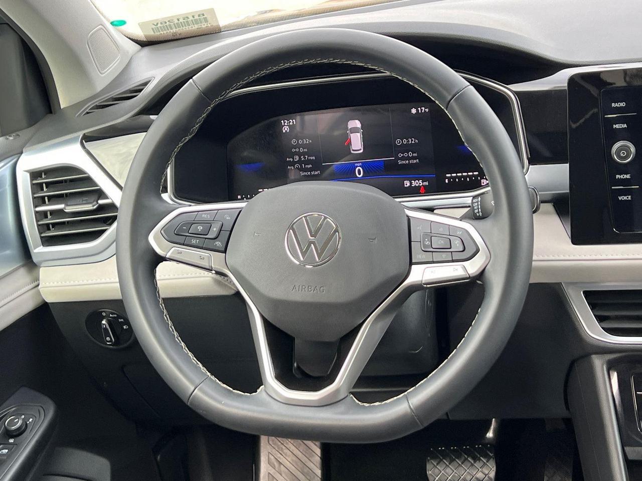 2025 Volkswagen Taos SE Hagerstown MD