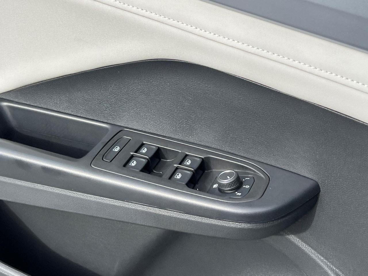 2025 Volkswagen Taos SE Hagerstown MD