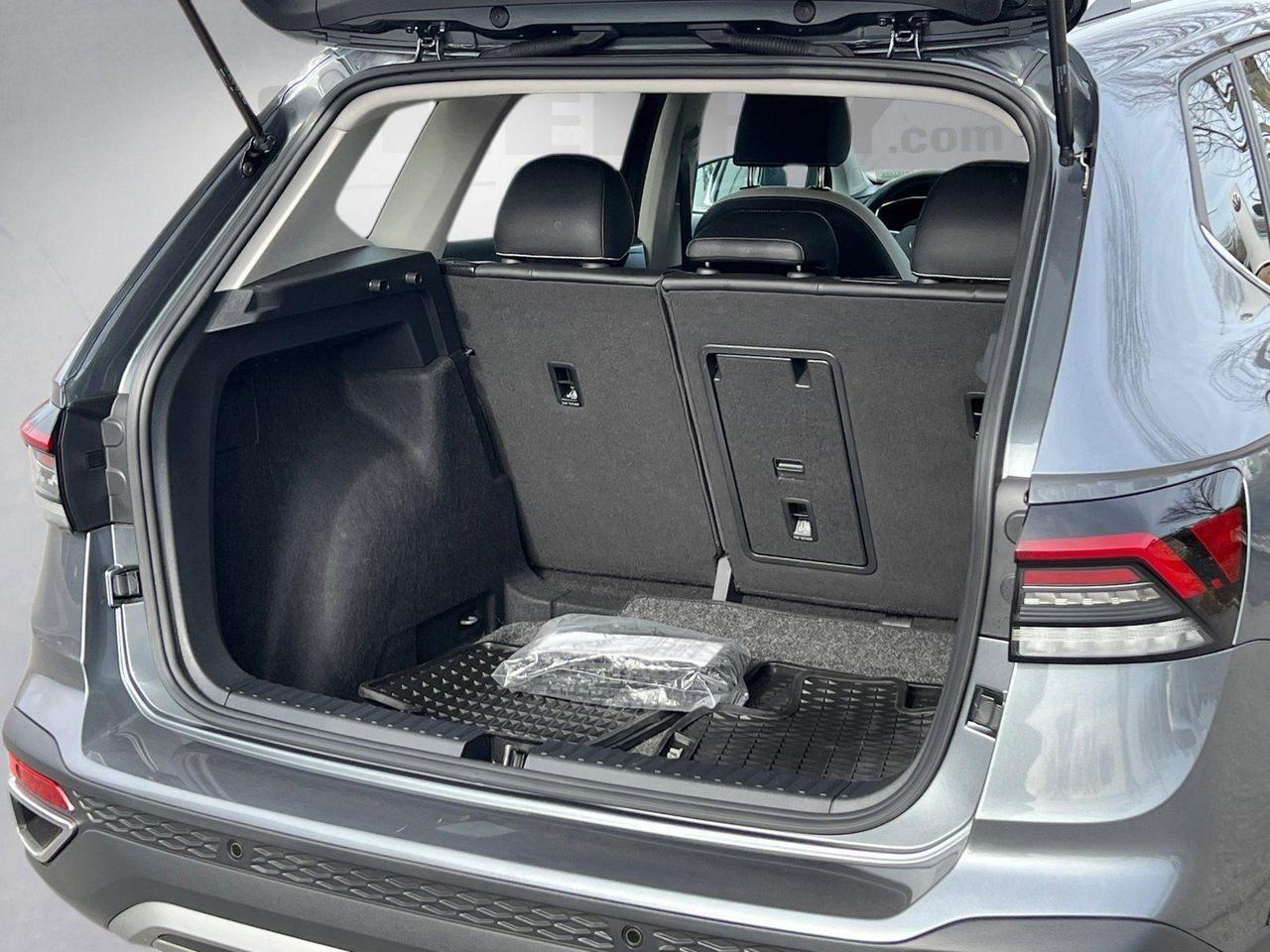 2025 Volkswagen Taos SE Hagerstown MD