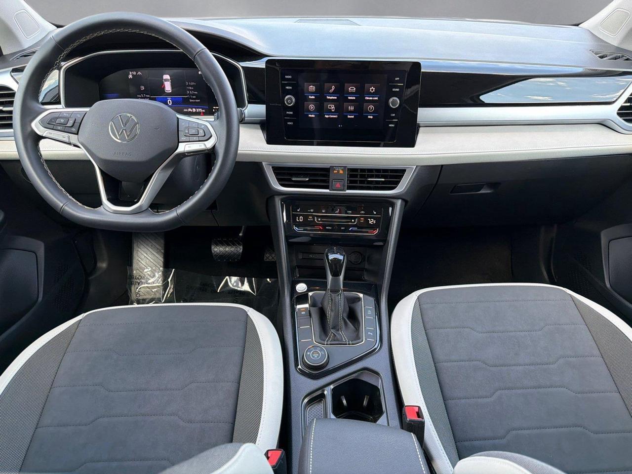2025 Volkswagen Taos SE Hagerstown MD