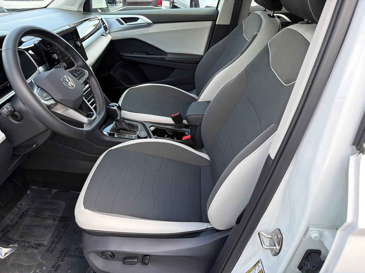 2025 Volkswagen Taos SE Hagerstown MD
