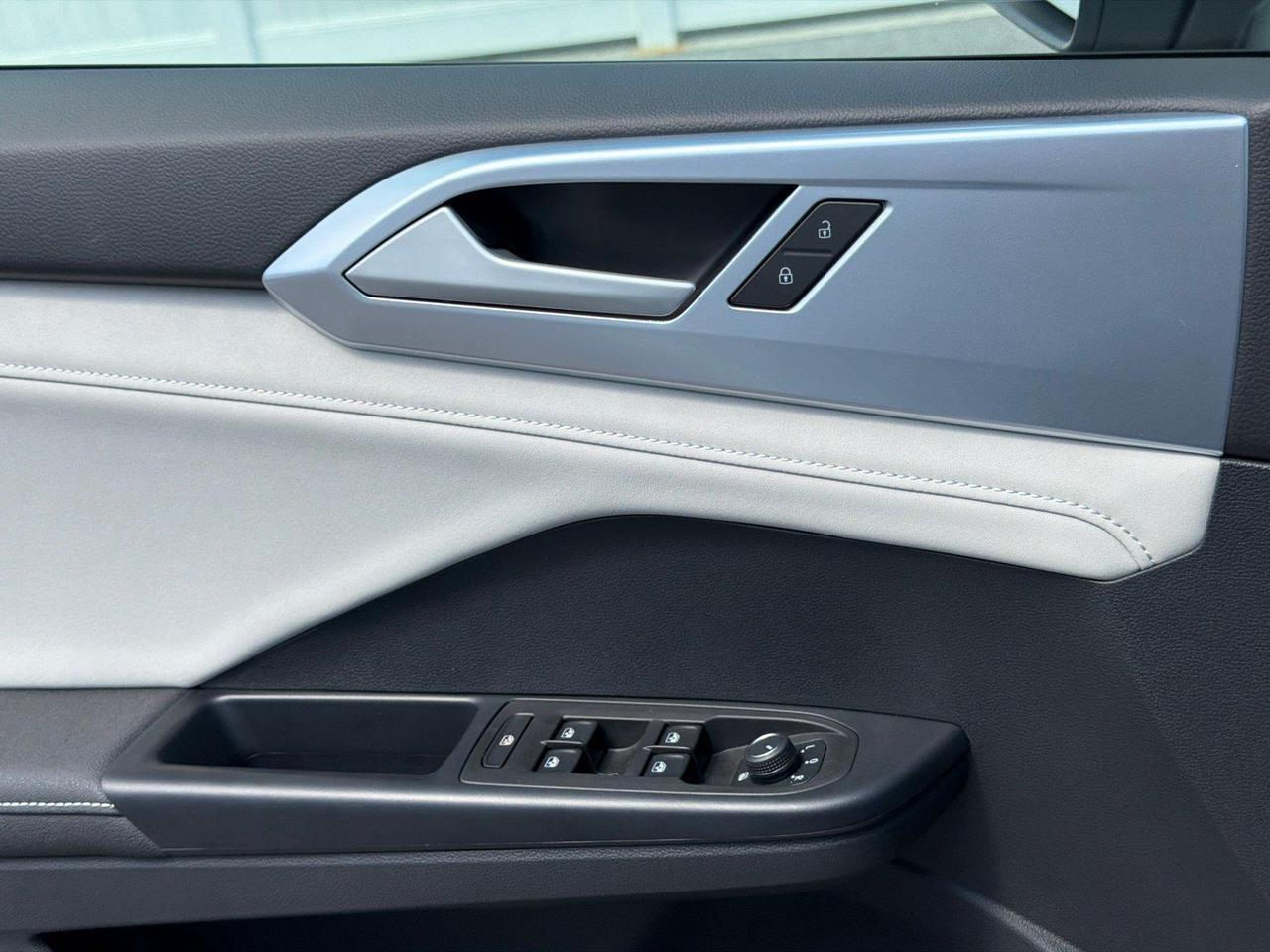2025 Volkswagen Taos SE Hagerstown MD