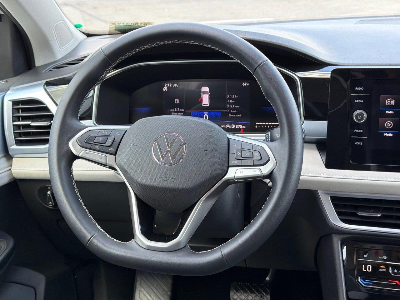 2025 Volkswagen Taos SE Hagerstown MD