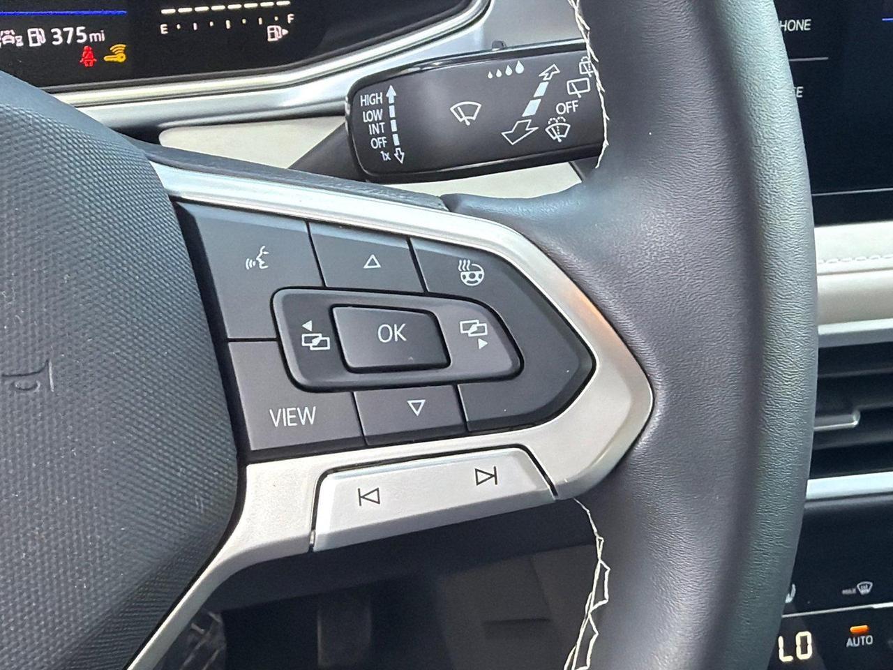 2025 Volkswagen Taos SE Hagerstown MD