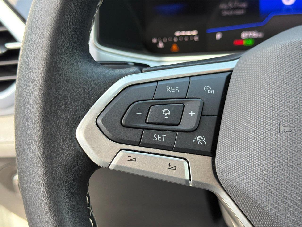 2025 Volkswagen Taos SE Hagerstown MD