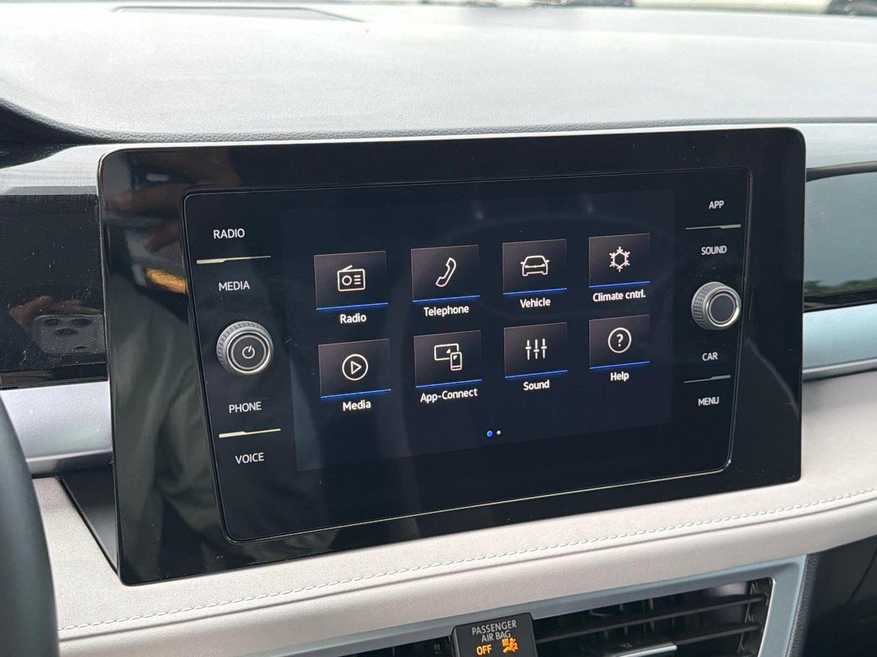 2025 Volkswagen Taos SE Hagerstown MD