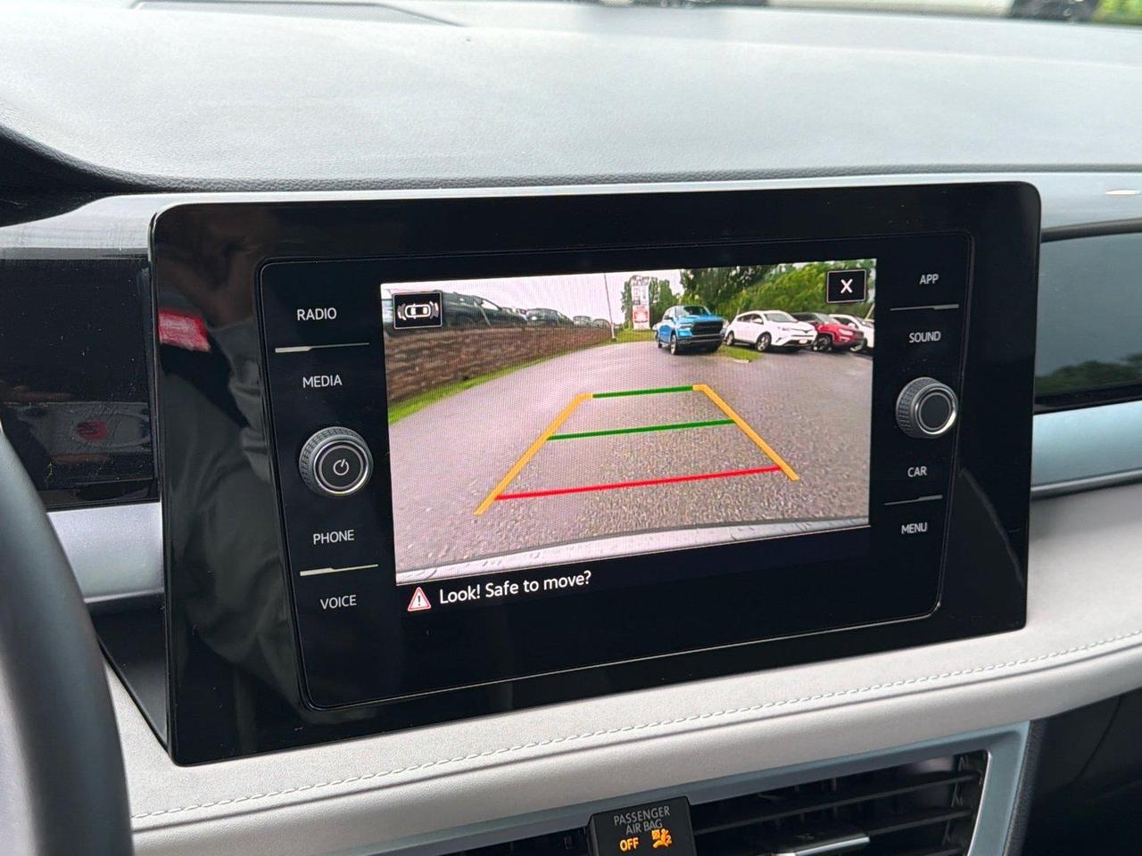 2025 Volkswagen Taos SE Hagerstown MD