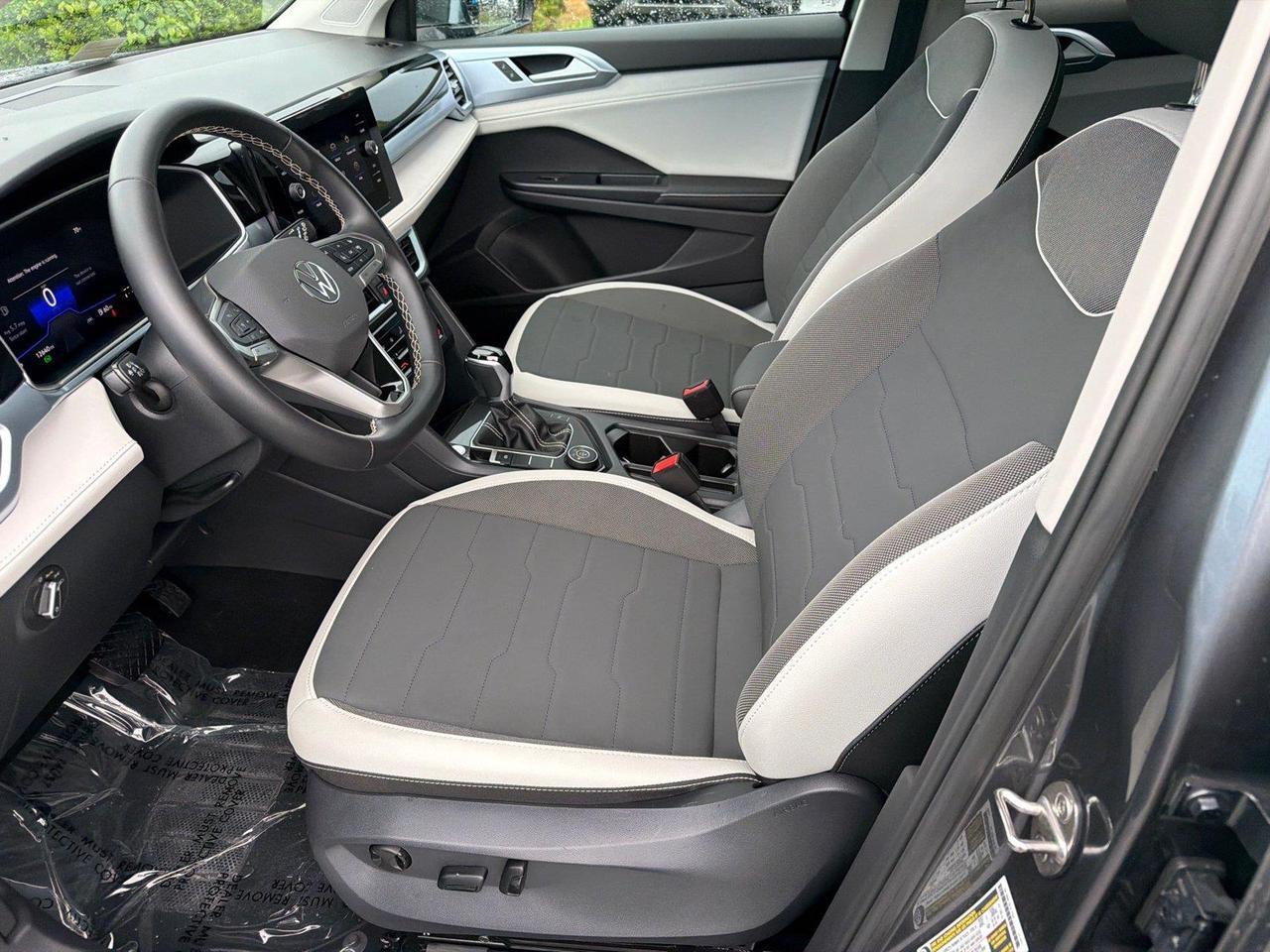 2025 Volkswagen Taos SE Hagerstown MD