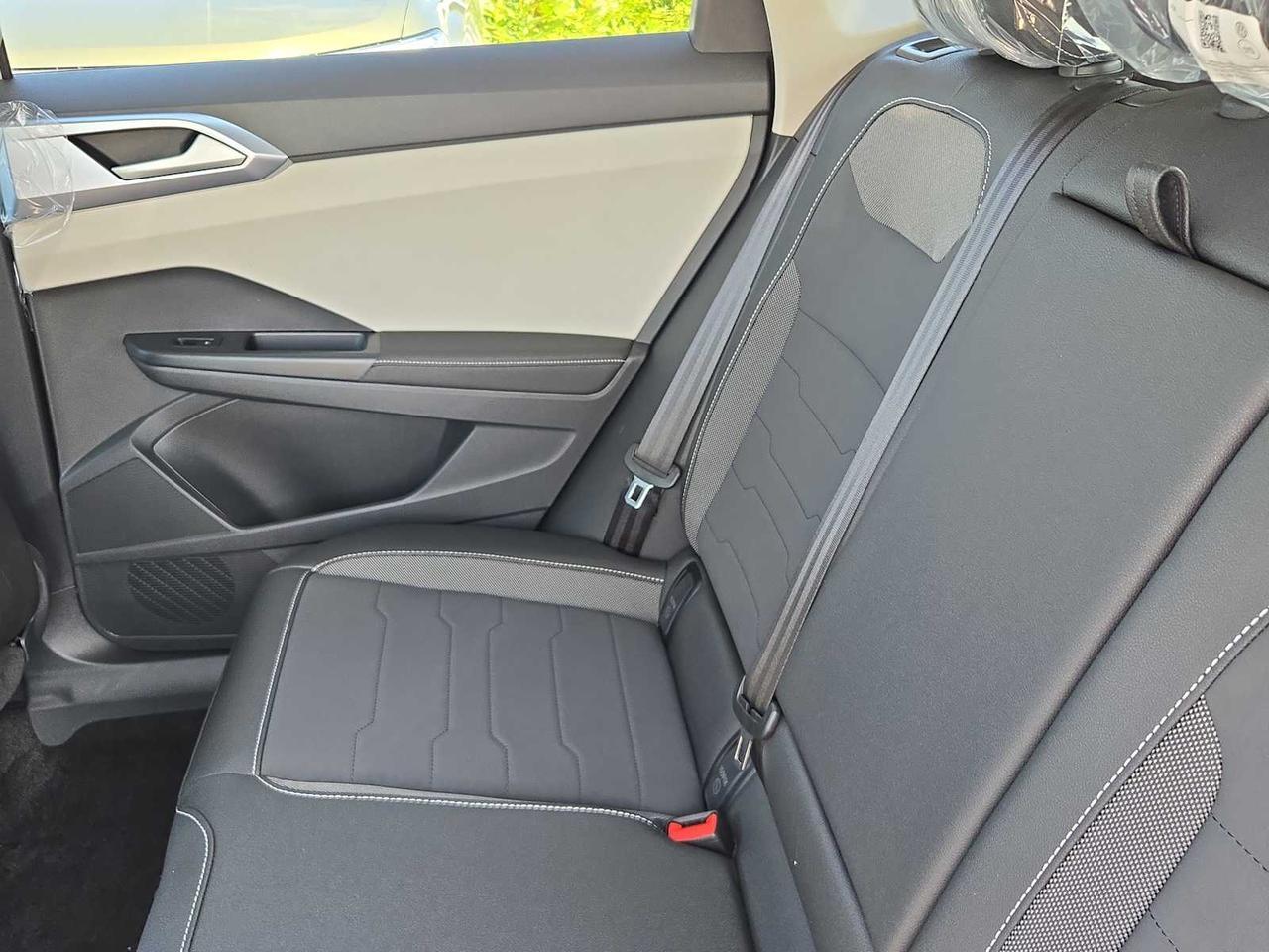 2025 Volkswagen Taos SE Medford MA
